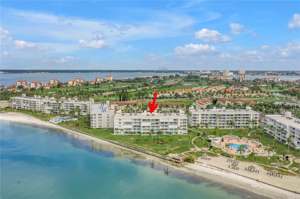 For Sale: $599,000 (2 beds, 2 baths, 1160 Square Feet)