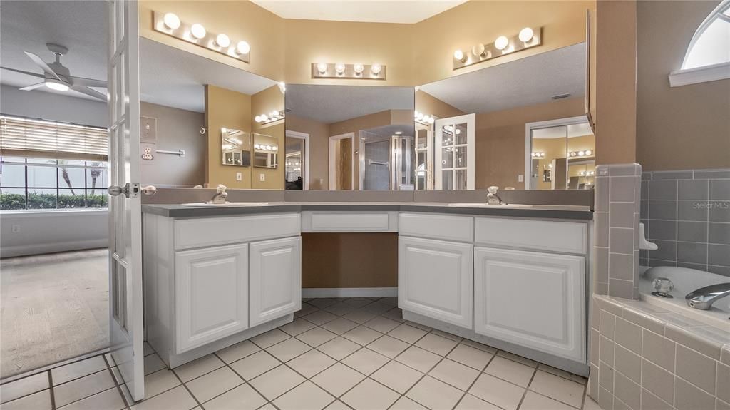 For Rent: $2,500 (4 beds, 2 baths, 1772 Square Feet)