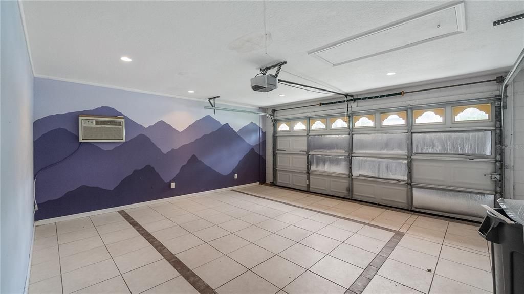 For Rent: $2,500 (4 beds, 2 baths, 1772 Square Feet)