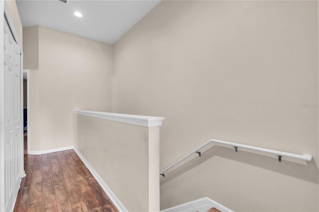 На продажу: $320,000 (3 спален, 2 ванн, 1622 Квадратных фут)