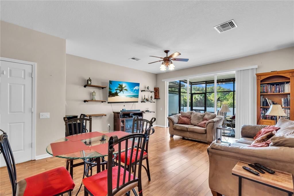 На продажу: $320,000 (3 спален, 2 ванн, 1622 Квадратных фут)