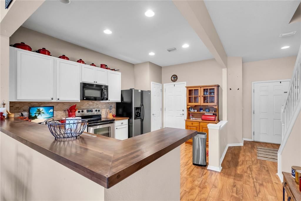 На продажу: $320,000 (3 спален, 2 ванн, 1622 Квадратных фут)