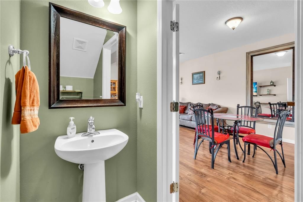 На продажу: $320,000 (3 спален, 2 ванн, 1622 Квадратных фут)