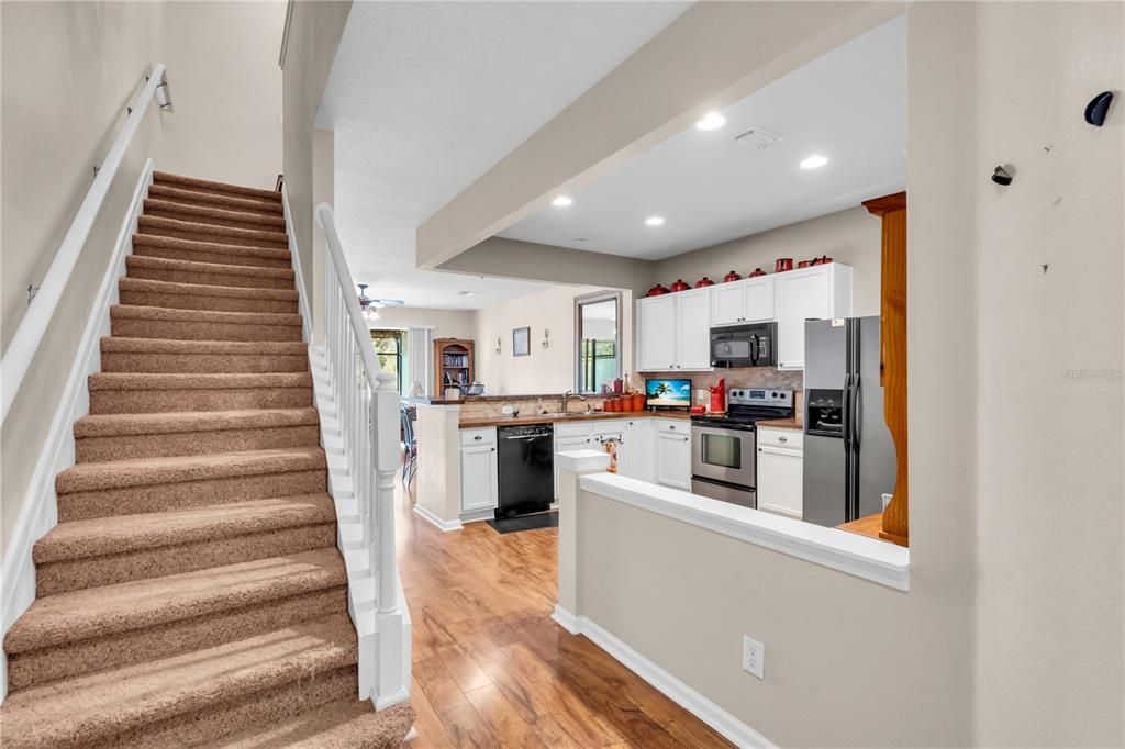 На продажу: $320,000 (3 спален, 2 ванн, 1622 Квадратных фут)