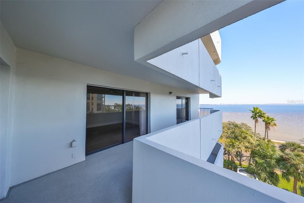 For Rent: $4,000 (2 beds, 2 baths, 1320 Square Feet)