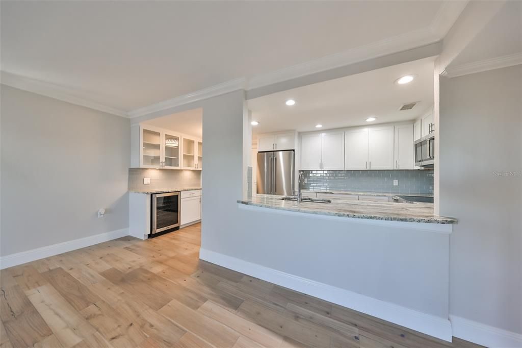 For Rent: $4,000 (2 beds, 2 baths, 1320 Square Feet)