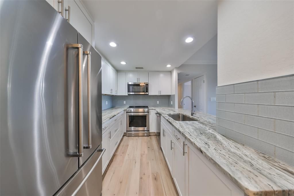 For Rent: $4,000 (2 beds, 2 baths, 1320 Square Feet)