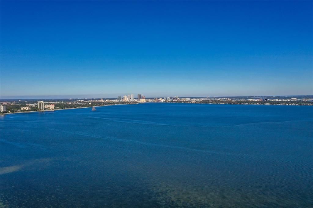 For Rent: $4,000 (2 beds, 2 baths, 1320 Square Feet)