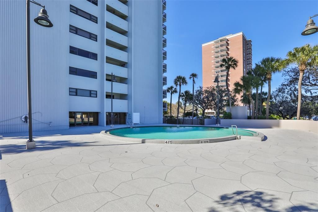 For Rent: $4,000 (2 beds, 2 baths, 1320 Square Feet)