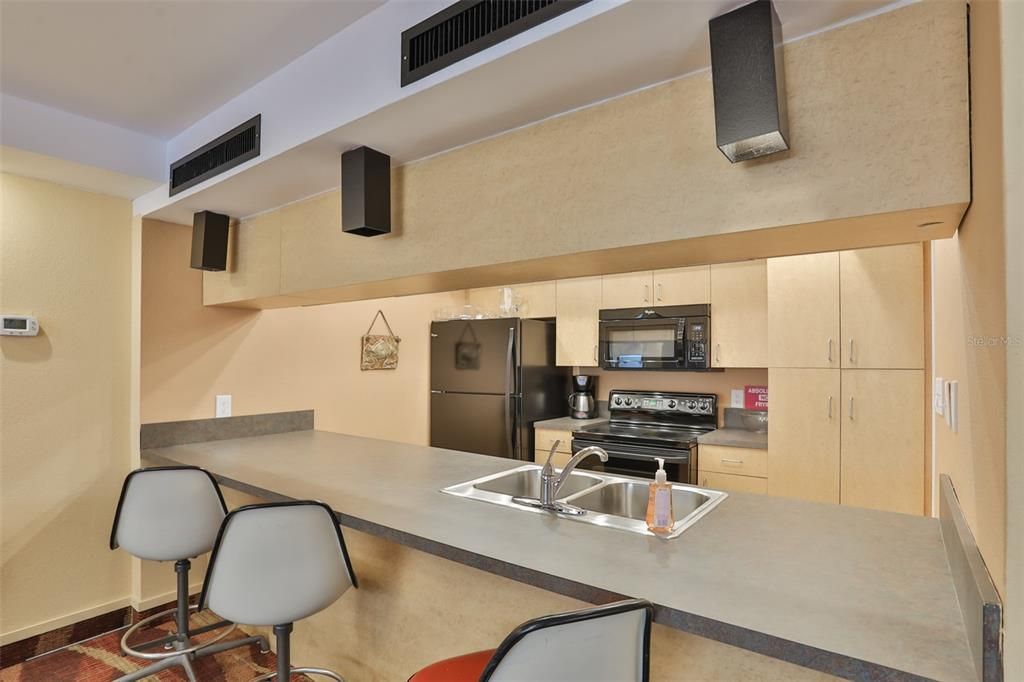 For Rent: $4,000 (2 beds, 2 baths, 1320 Square Feet)