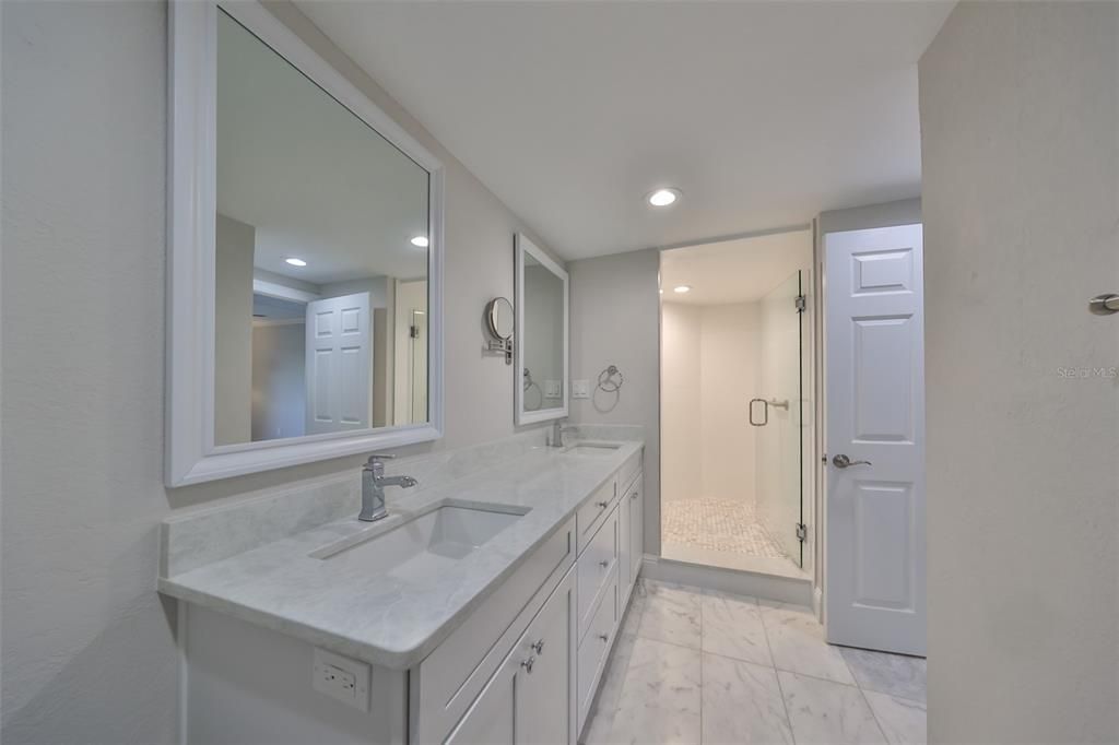 For Rent: $4,000 (2 beds, 2 baths, 1320 Square Feet)