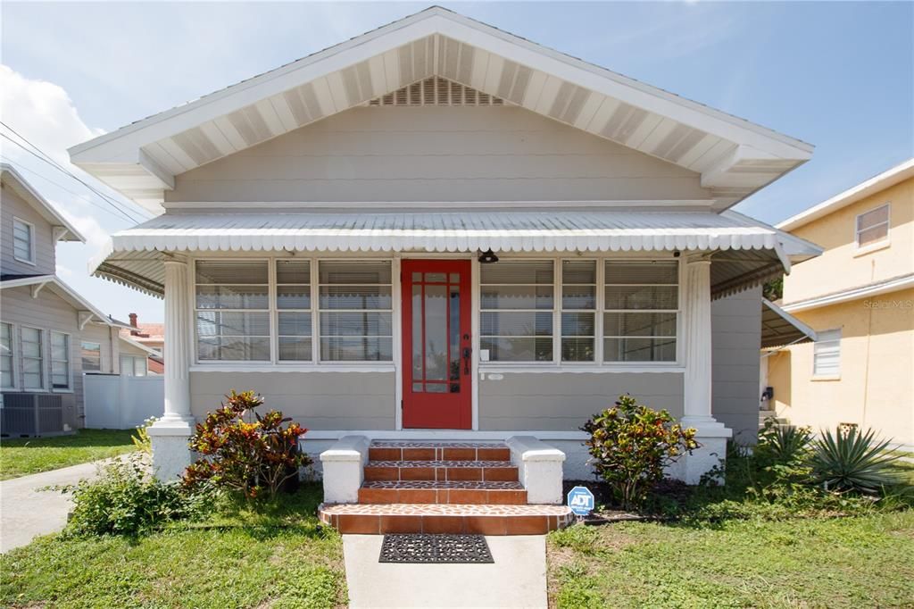 出租: $2,500 (3 贝兹, 1 浴室, 1225 平方英尺)