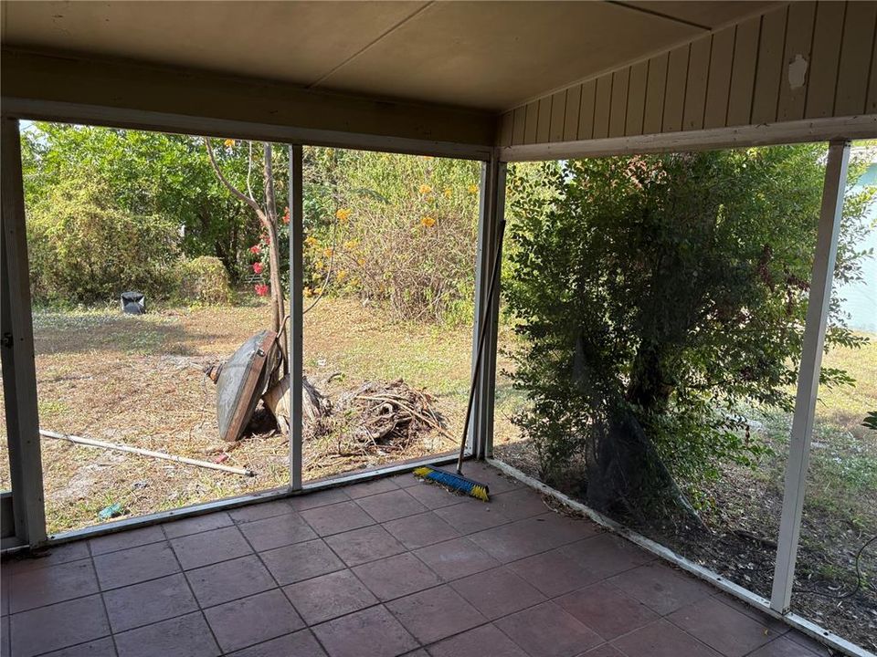 For Sale: $174,700 (3 beds, 2 baths, 1143 Square Feet)