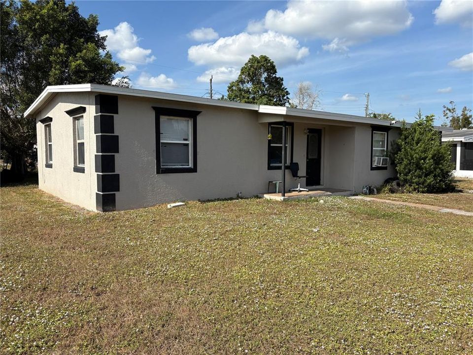 For Sale: $174,700 (3 beds, 2 baths, 1143 Square Feet)