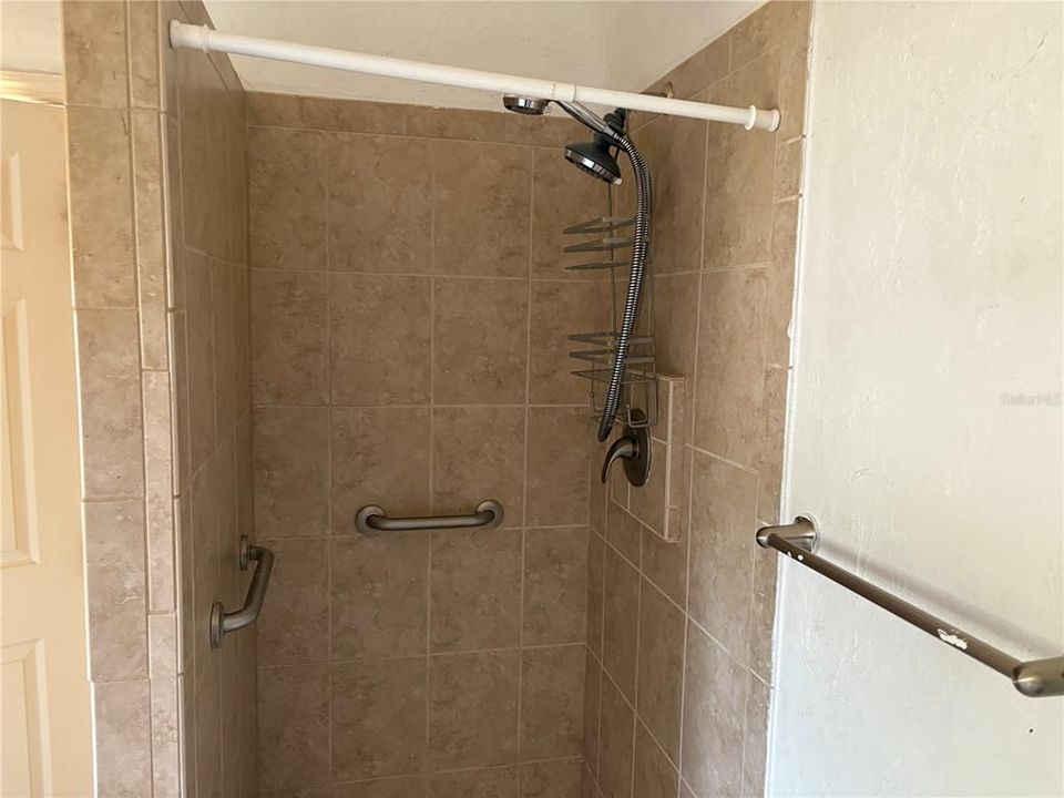 For Sale: $174,700 (3 beds, 2 baths, 1143 Square Feet)