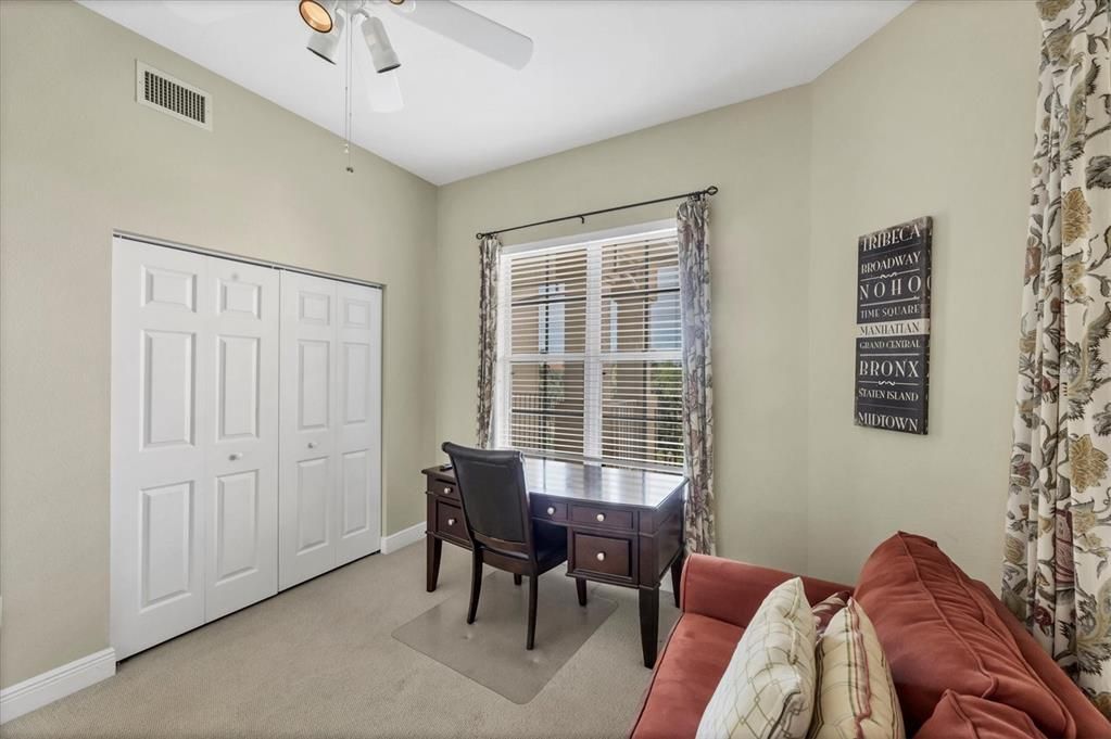 На продажу: $549,900 (3 спален, 2 ванн, 1916 Квадратных фут)