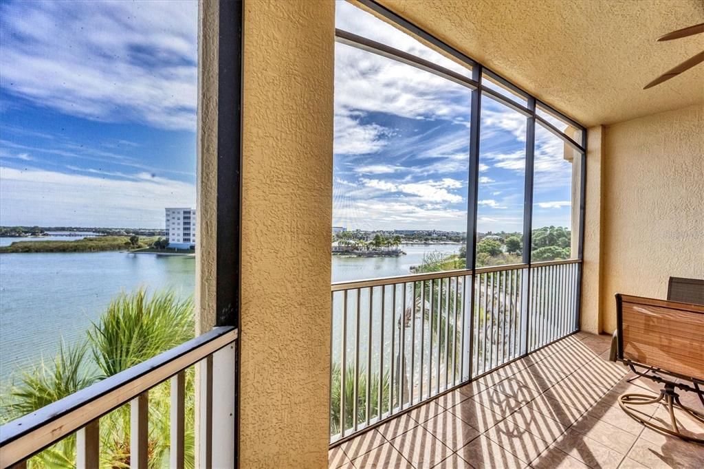 На продажу: $549,900 (3 спален, 2 ванн, 1916 Квадратных фут)