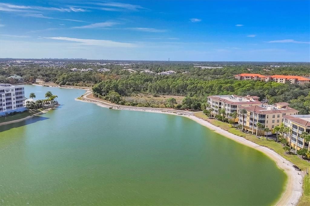 На продажу: $549,900 (3 спален, 2 ванн, 1916 Квадратных фут)