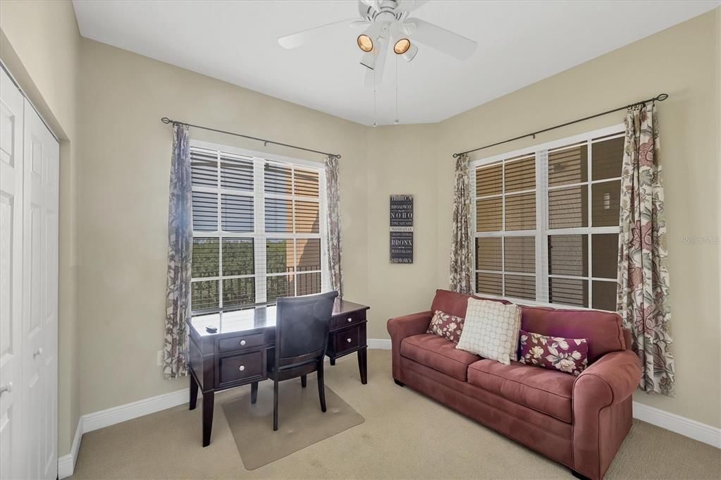 На продажу: $549,900 (3 спален, 2 ванн, 1916 Квадратных фут)