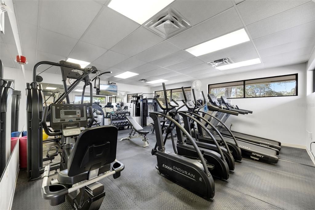 For Sale: $260,000 (2 beds, 2 baths, 1260 Square Feet)