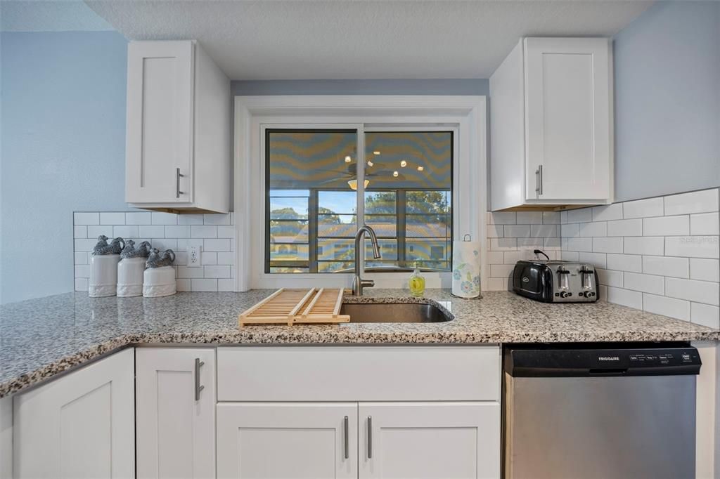 For Sale: $260,000 (2 beds, 2 baths, 1260 Square Feet)