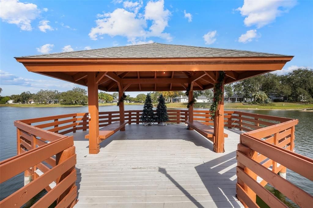 For Sale: $260,000 (2 beds, 2 baths, 1260 Square Feet)