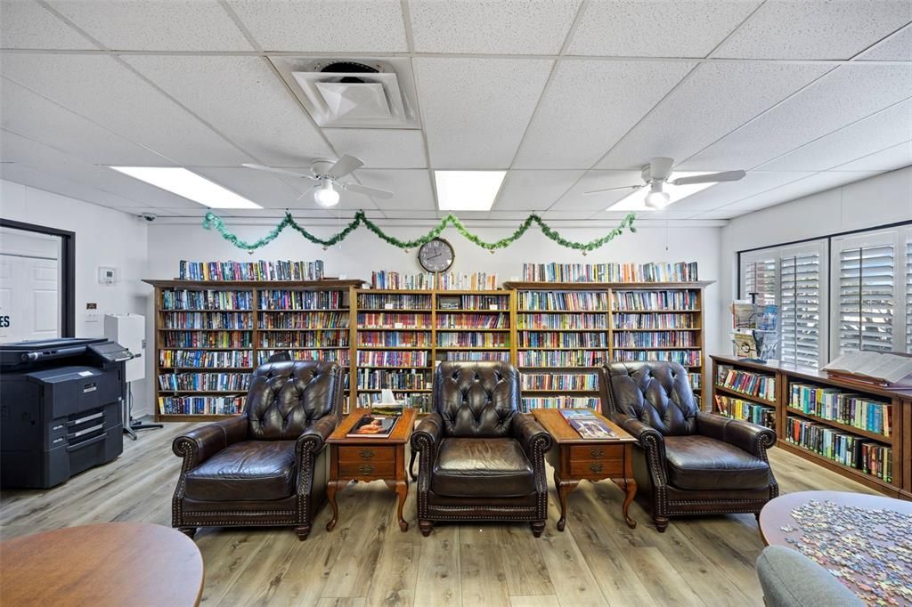 For Sale: $260,000 (2 beds, 2 baths, 1260 Square Feet)