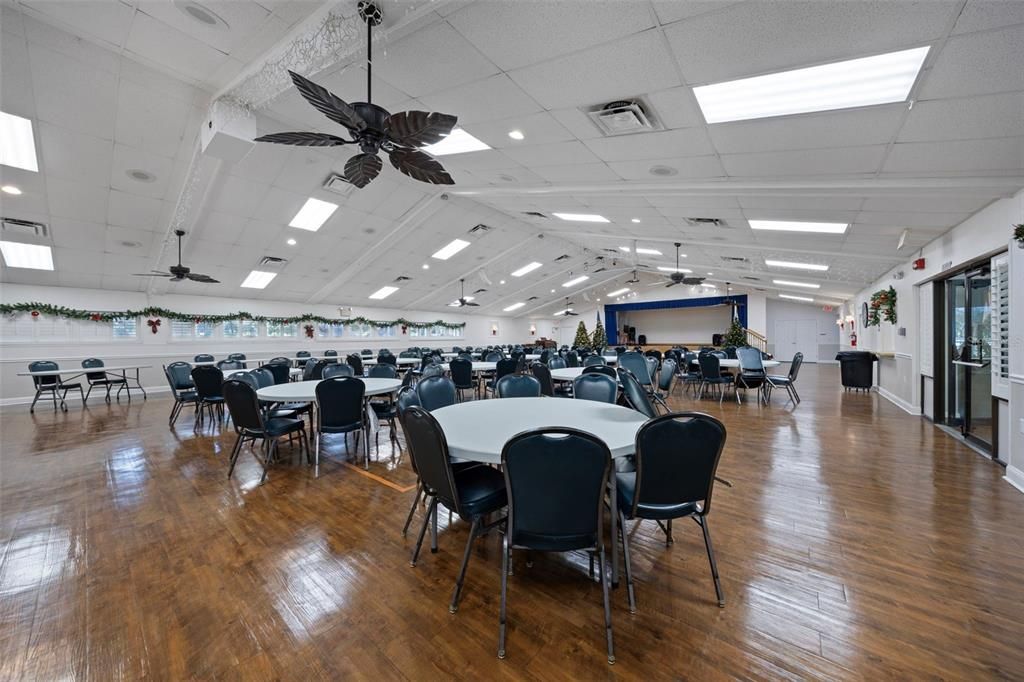 For Sale: $260,000 (2 beds, 2 baths, 1260 Square Feet)