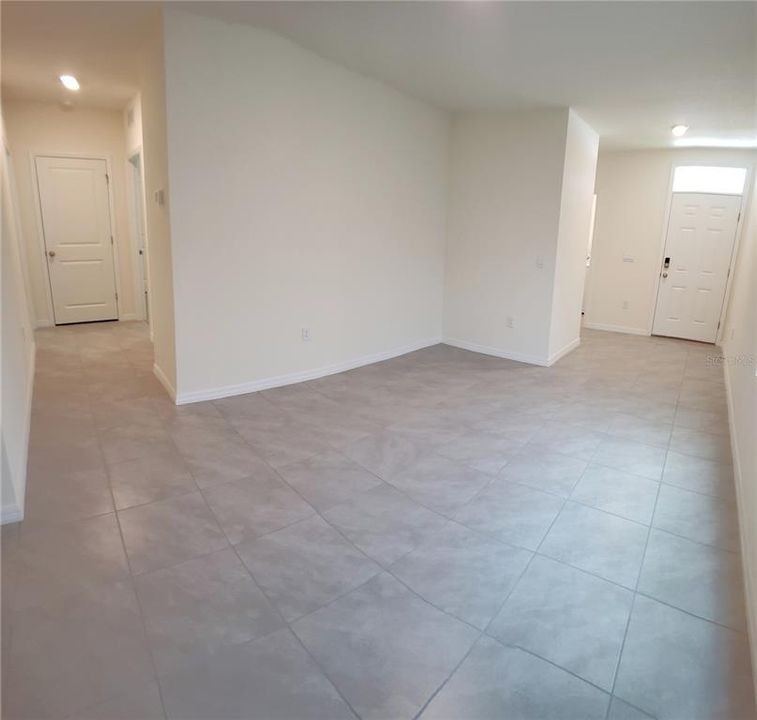 En Venta: $340,000 (3 camas, 2 baños, 1546 Pies cuadrados)