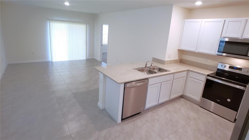 En Venta: $340,000 (3 camas, 2 baños, 1546 Pies cuadrados)