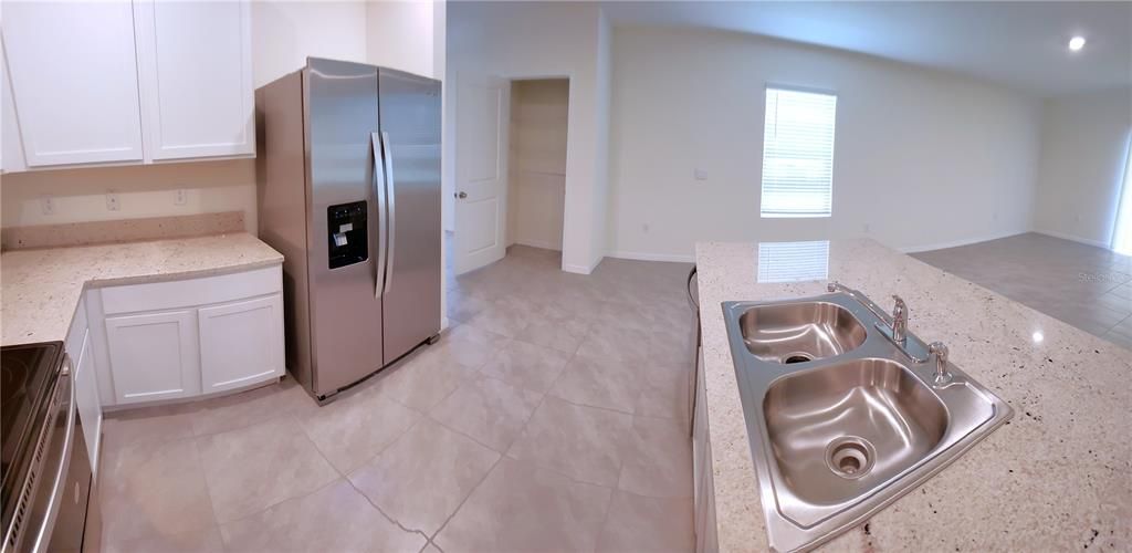 En Venta: $340,000 (3 camas, 2 baños, 1546 Pies cuadrados)