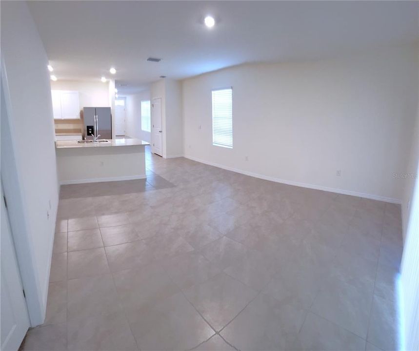 En Venta: $340,000 (3 camas, 2 baños, 1546 Pies cuadrados)