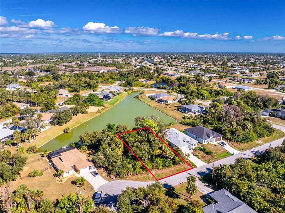 待售: $27,000 (0.18 acres)