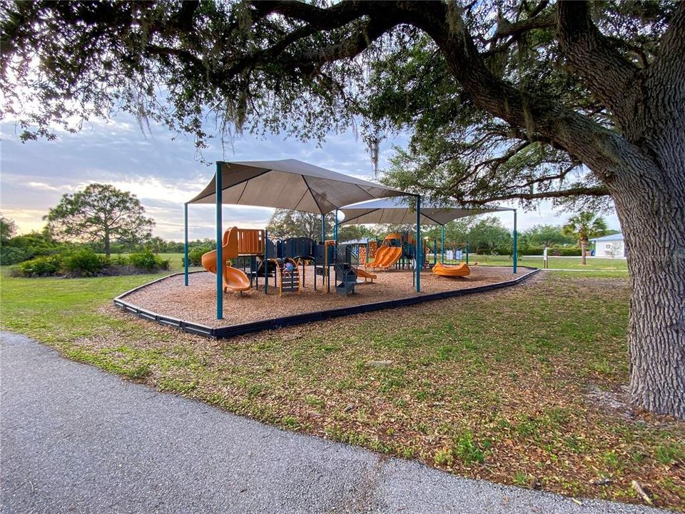 待售: $27,000 (0.18 acres)