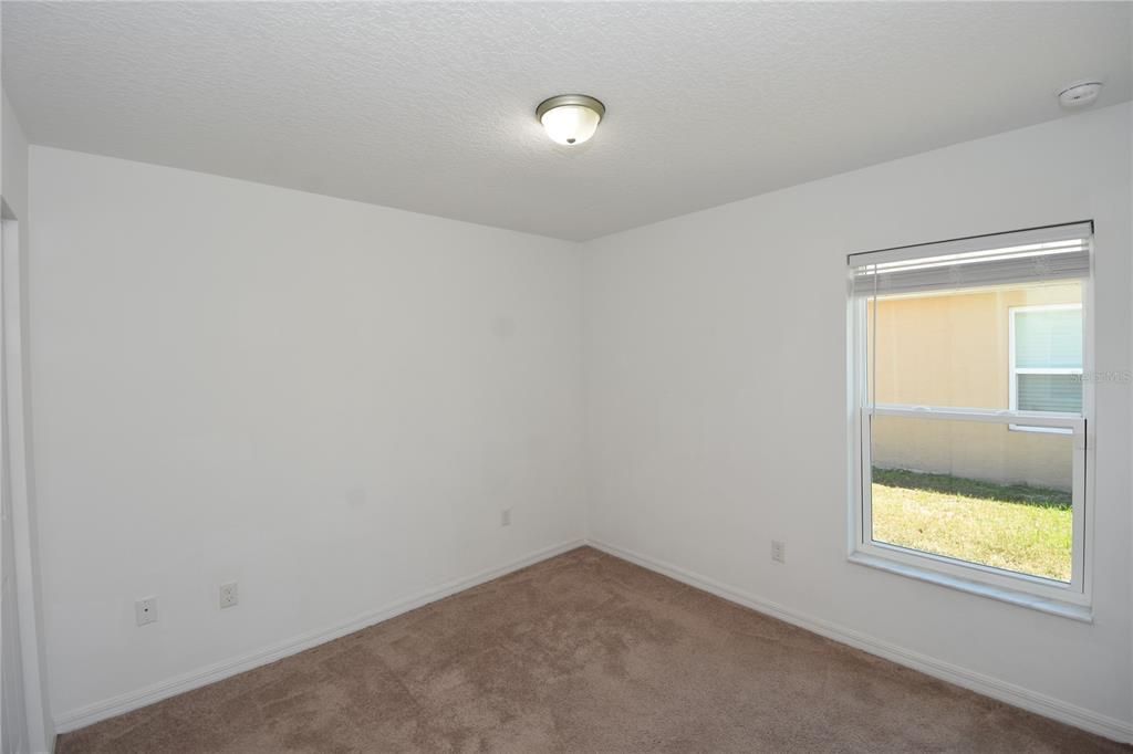 В аренду: $1,700 (3 спален, 2 ванн, 1212 Квадратных фут)