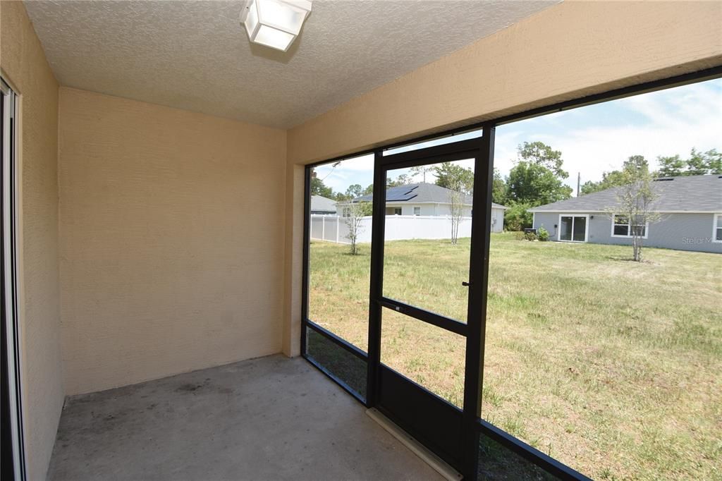 В аренду: $1,700 (3 спален, 2 ванн, 1212 Квадратных фут)