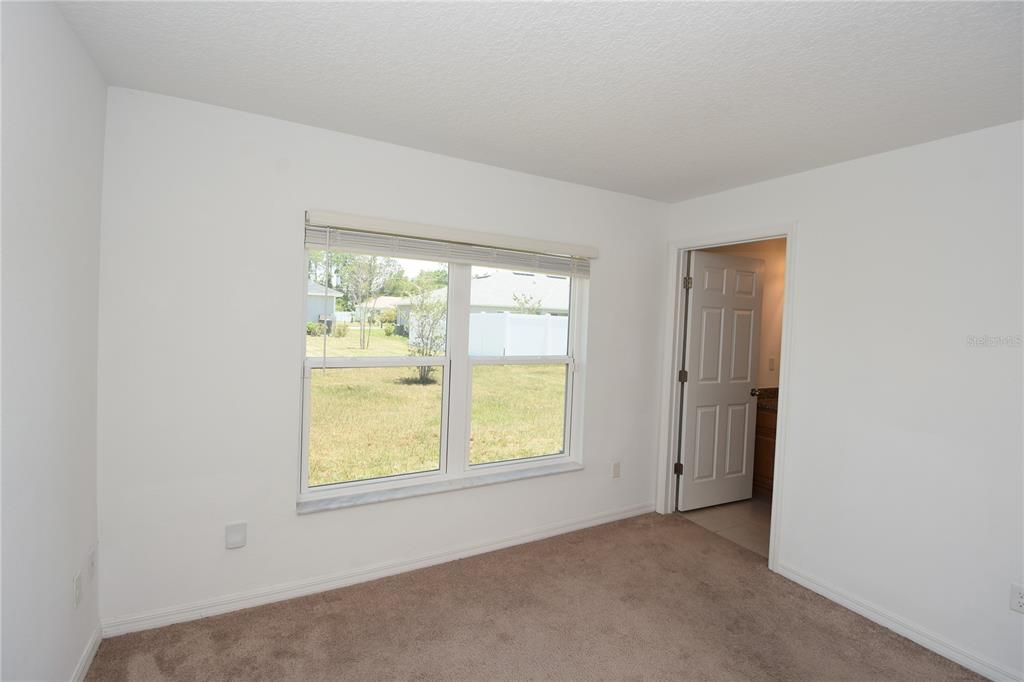 В аренду: $1,700 (3 спален, 2 ванн, 1212 Квадратных фут)