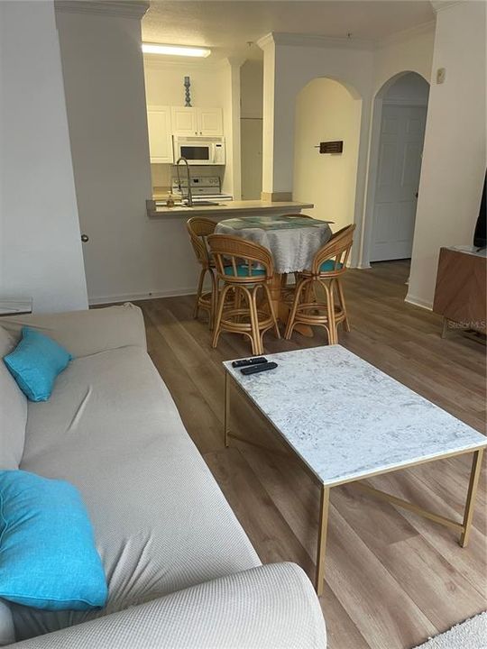 For Rent: $1,500 (1 beds, 1 baths, 660 Square Feet)