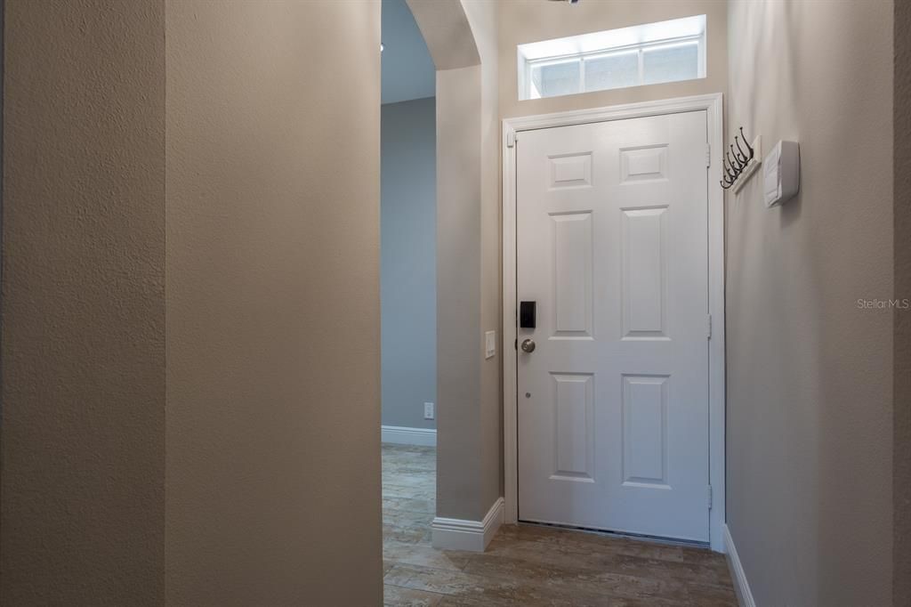 For Rent: $2,550 (2 beds, 2 baths, 1731 Square Feet)