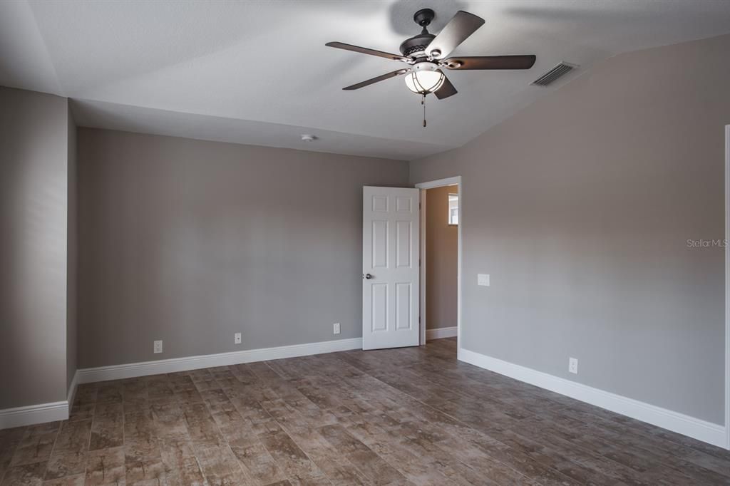 For Rent: $2,550 (2 beds, 2 baths, 1731 Square Feet)