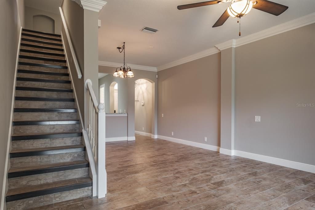 For Rent: $2,550 (2 beds, 2 baths, 1731 Square Feet)