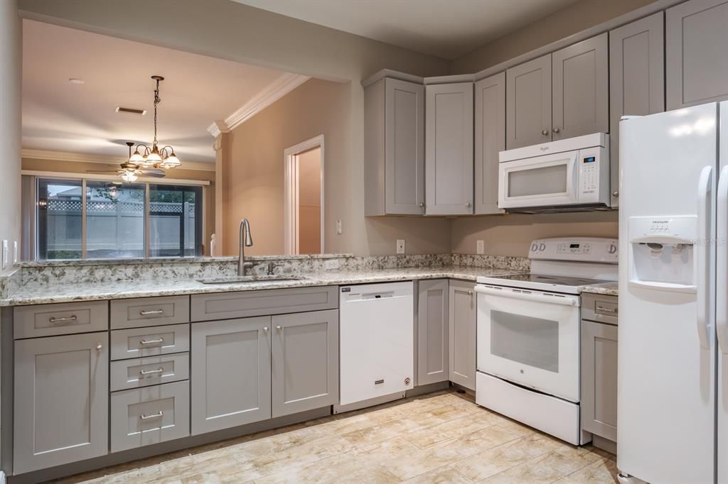 For Rent: $2,550 (2 beds, 2 baths, 1731 Square Feet)