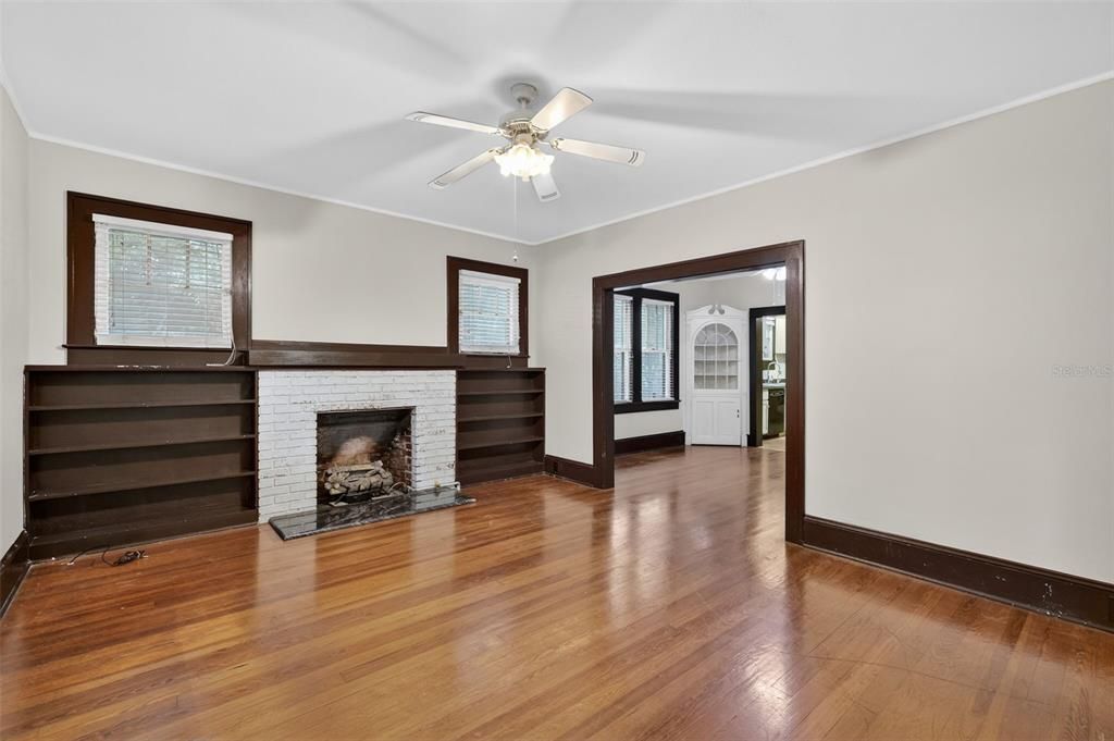 待售: $565,000 (3 贝兹, 2 浴室, 1383 平方英尺)