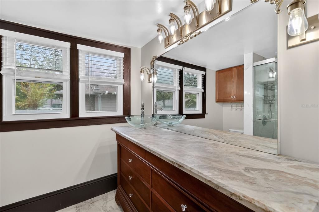 待售: $565,000 (3 贝兹, 2 浴室, 1383 平方英尺)