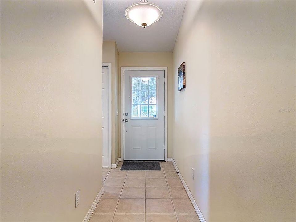 На продажу: $275,000 (3 спален, 2 ванн, 1204 Квадратных фут)