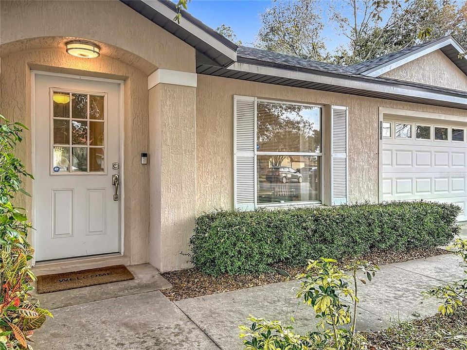 На продажу: $275,000 (3 спален, 2 ванн, 1204 Квадратных фут)