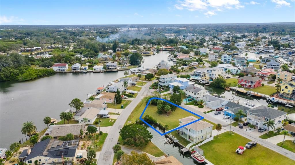 待售: $199,900 (0.28 acres)