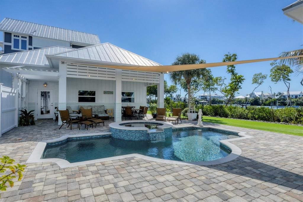 En Venta: $1,950,000 (3 camas, 3 baños, 2558 Pies cuadrados)