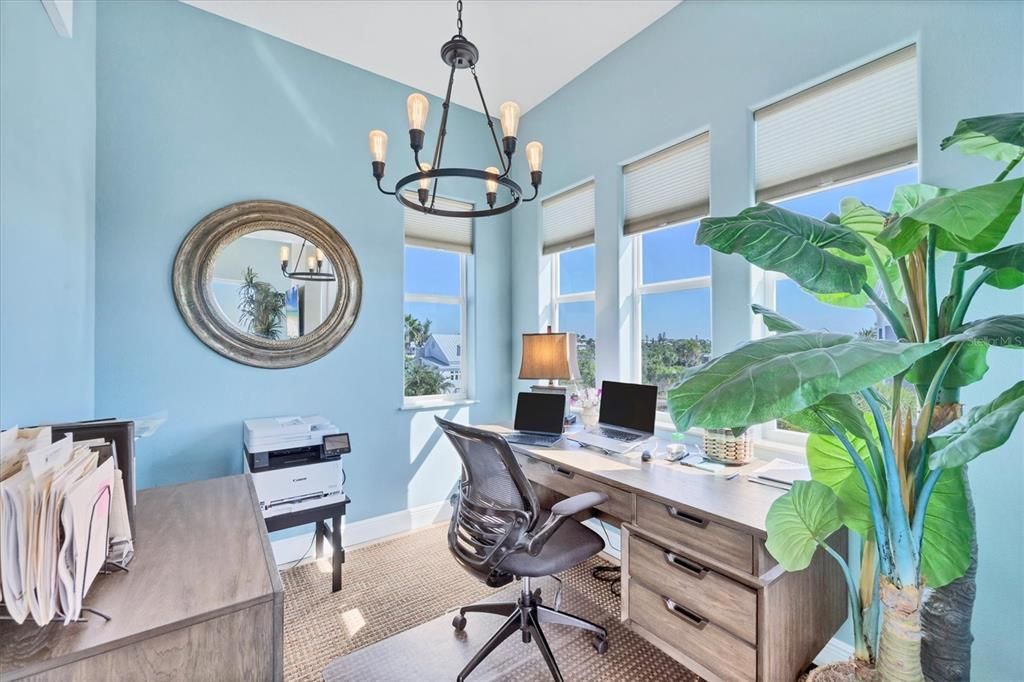 En Venta: $1,950,000 (3 camas, 3 baños, 2558 Pies cuadrados)