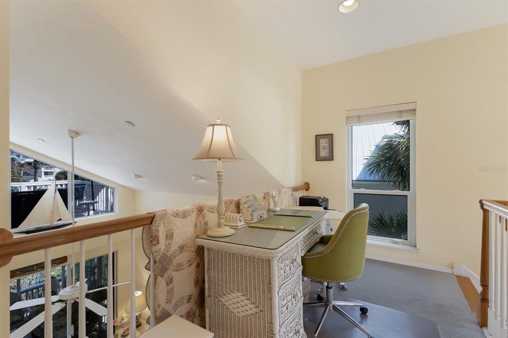 待售: $1,950,000 (3 贝兹, 3 浴室, 1910 平方英尺)